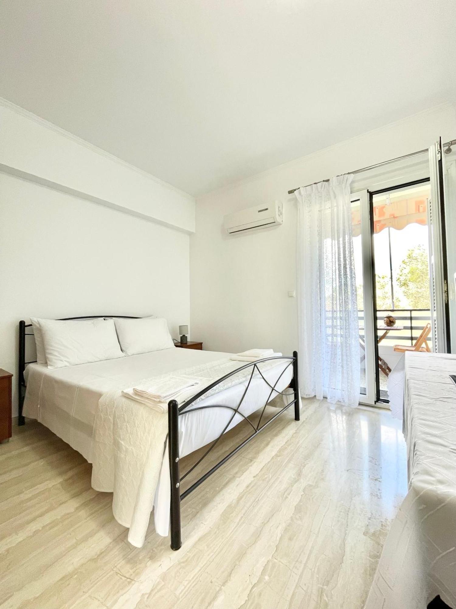 Maria'S House Apartment Perama  Exterior photo