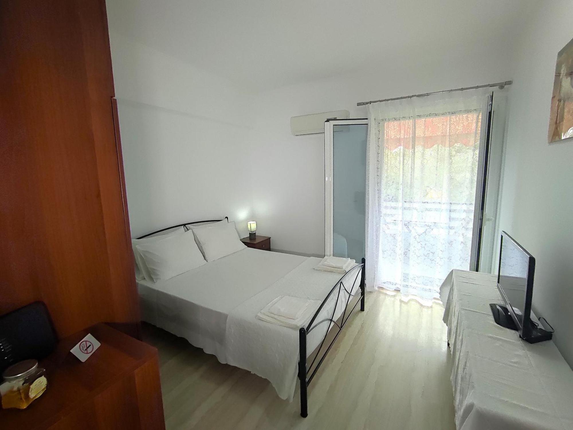 Maria'S House Apartment Perama  Exterior photo